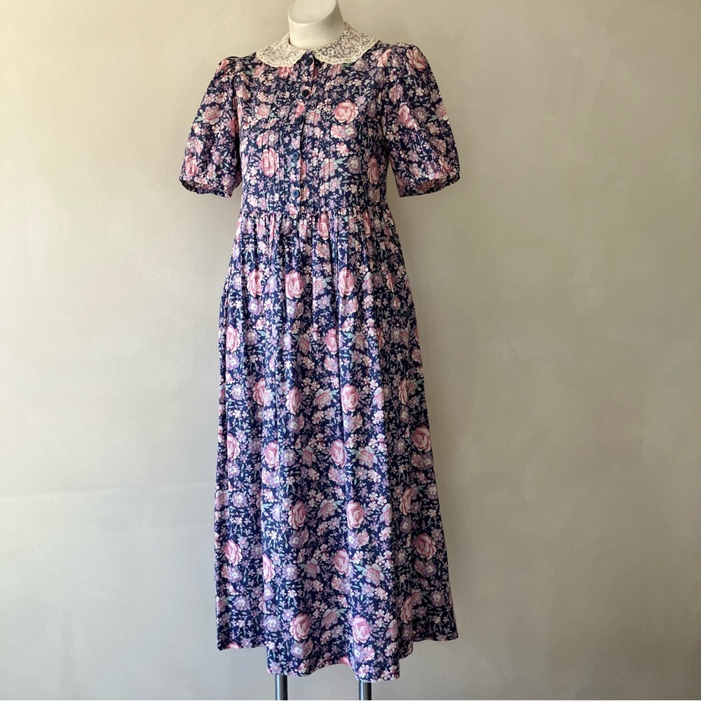 Laura Ashley | Vintage Peter Pan Collar Floral Prairie Dress